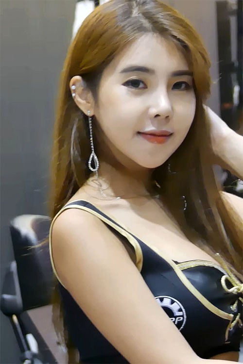 2016韩国首尔车展4k高清特写美女车模无水印饭拍秀46363mb