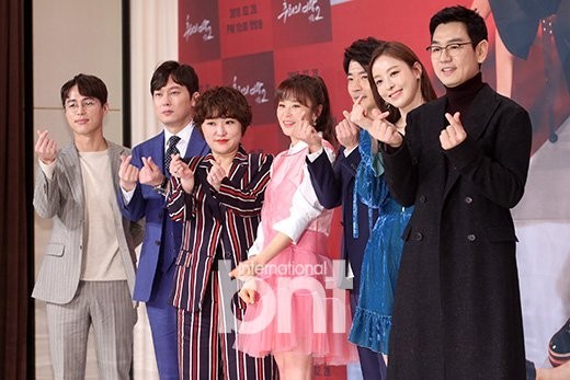 《推理的女王2》举行发布会 有谁出席？