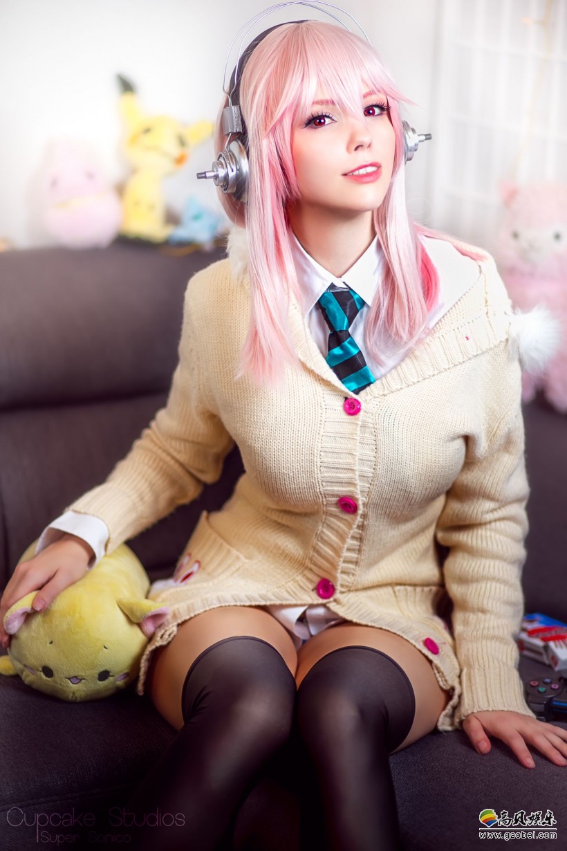 全球小姐姐和女装大佬cos照:大师级精美的cosplay作品