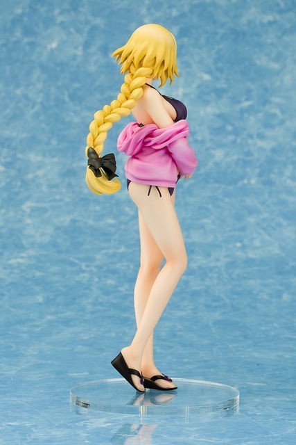 《Fate/EXTELLA》贞德度假写真版手办：穿着深紫比基尼泳装登场