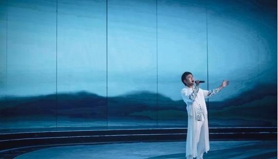 《全球中文音乐榜上榜》李玉刚学生霄磊唱功与作品：均受到了观众好评