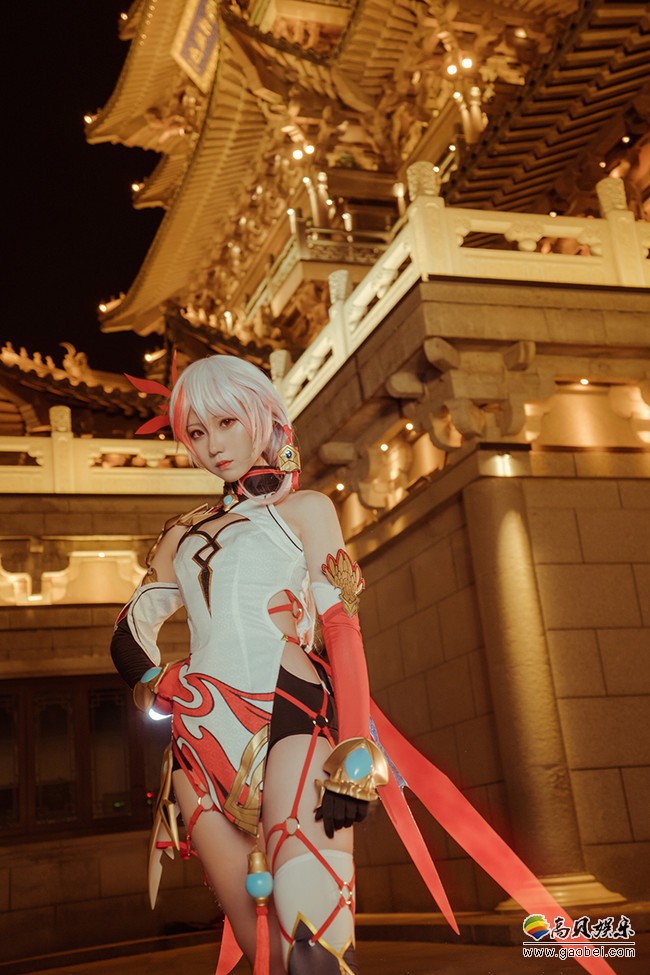 手机游戏《崩坏3rd》符华cos:游戏首位中国籍女武神!黑丝阿符