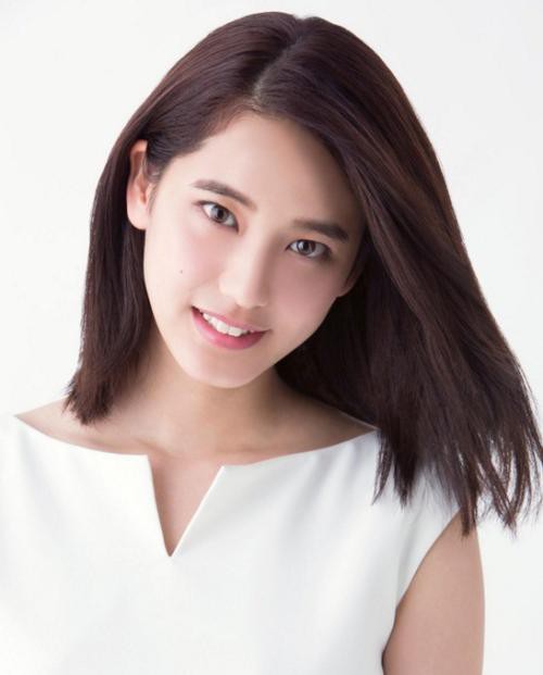 日媒报道《怪物猎人》真人电影"受付娘"由日本女演员山崎纮菜出演