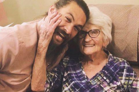 “海王”杰森晒出自己与奶奶温馨合照：让人感受到两人之间真诚的情感
