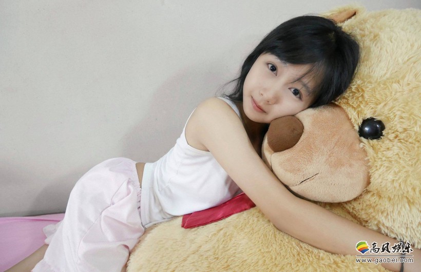 泰国超人气网红美少女迷之凸起泳装照引发关注其实本身是可爱女生