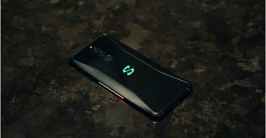 黑鲨手机CEO微博表示：黑鲨2将搭载电竞级别的电池！充放次数提升60%