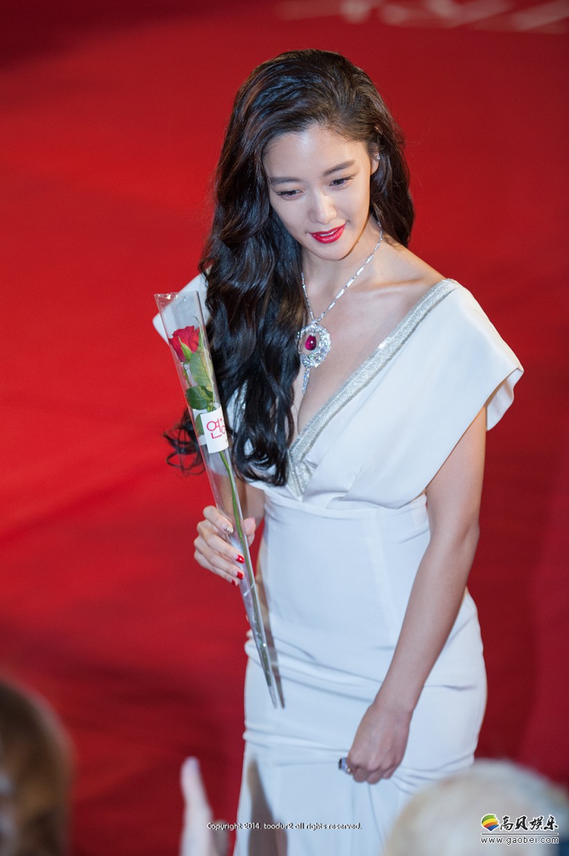 李成敏clara高清图片釜山国际电影节开幕式红地毯id7282018合集