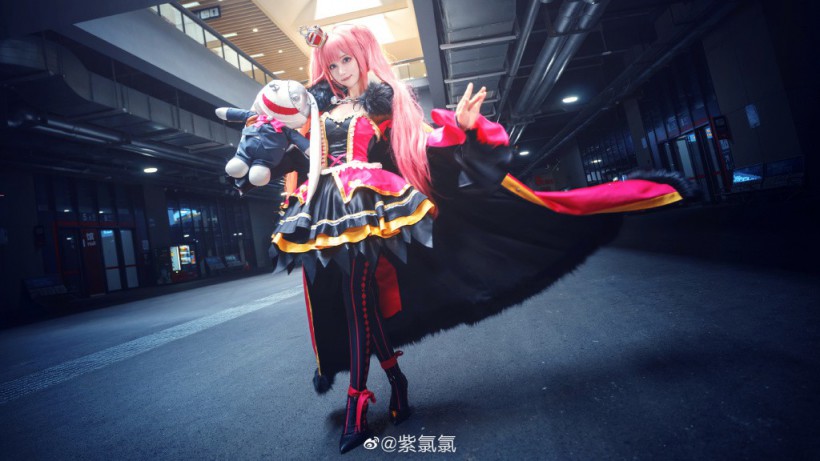 国内coser"紫氯氯"新作cos更新:《机动战队》斯洛卡伊cos美照