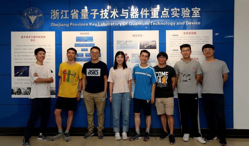 中国科学家团队合作开发具备20个量子比特纠缠的芯片：并且实现全局纠缠