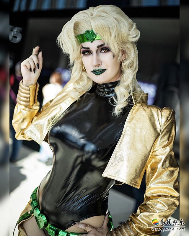 俄罗斯辣妹cos《jojo的奇妙冒险》娘化dio爷!胶衣搭配