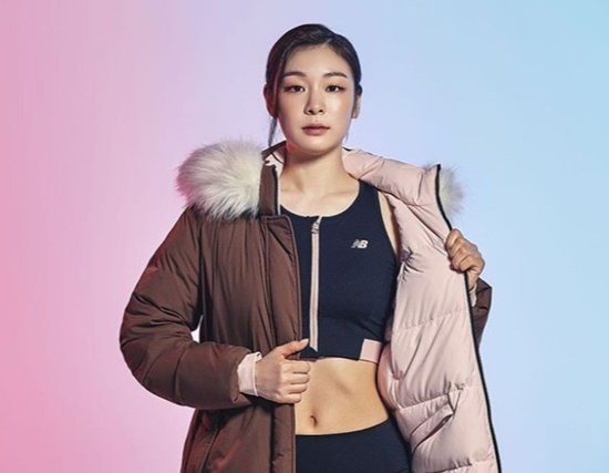 韩国原花样滑冰选手金妍儿为代言品牌拍摄最新宣传照，滑冰公主气度非凡