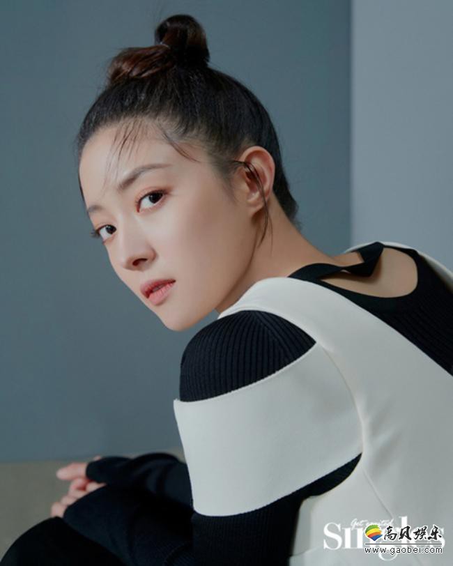 singles最近公开了一则演员李世荣的最新画报,李世荣以往常可爱的风格