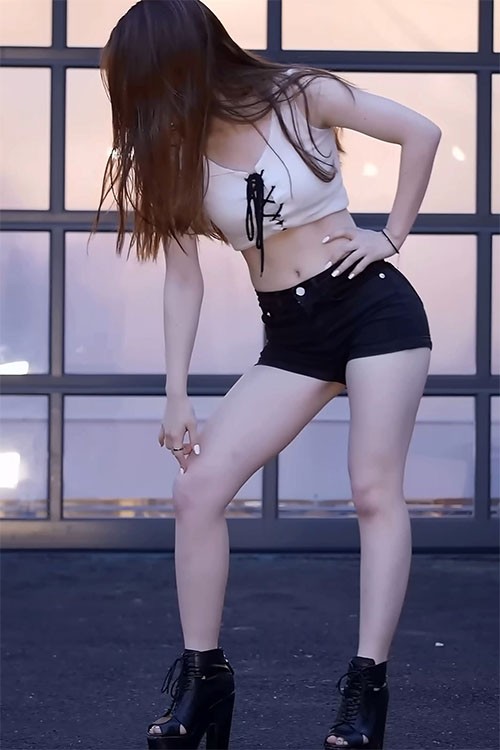 下载【SUFLASH Dance Perform】【Ah Yeah】【150721】