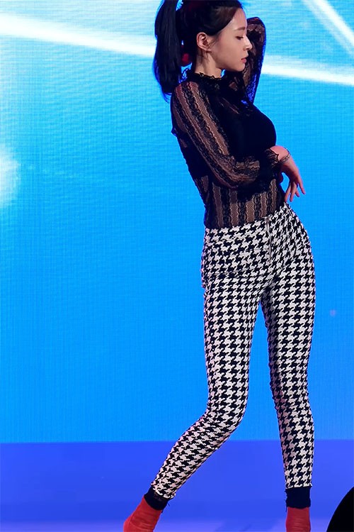 【HelloVenus】【4K】【权娜拉Kwon NaRa】Wiggle Wiggle150321