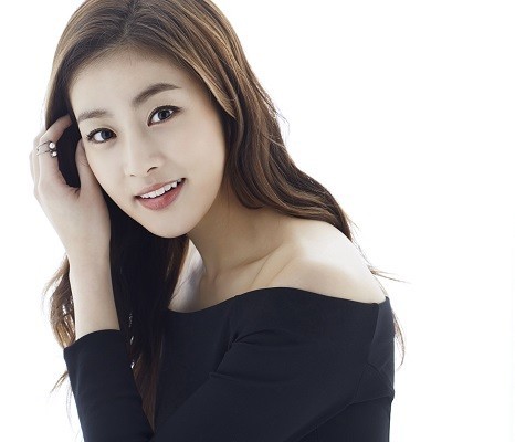 演员姜素拉的恶意留言泛滥公司将用法律武器予以还击