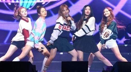 Red Velvet于29日参加《柳熙烈的写生簿》的录制