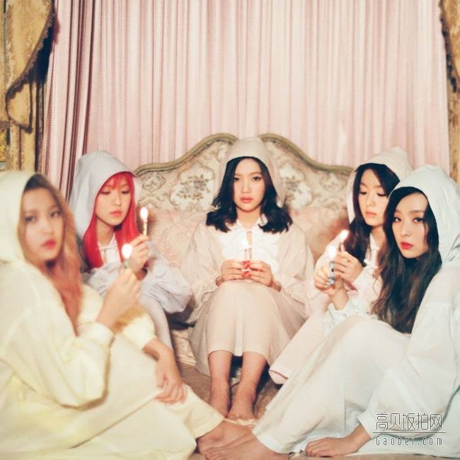 女子组合Red Velvet 的新歌《7月7日》引起网友们的讨论