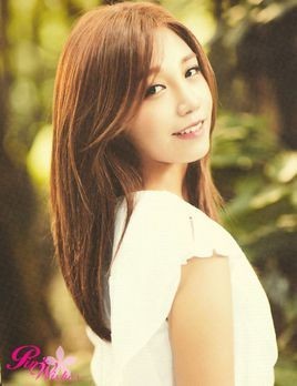 韩国女子组合Apink成员郑恩地是哪一年出生的？