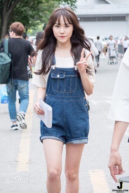 韩国女团Gfriend崔俞娜在队里担当什么职位的呢？？