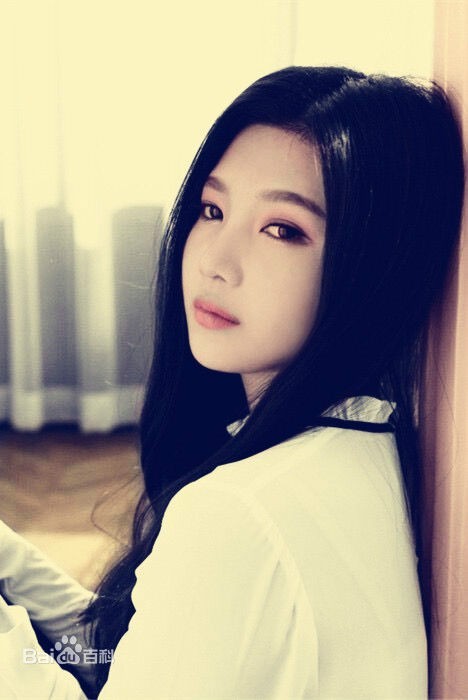 韩国女团Red Velvet成员朴秀荣是什么时候出生的？