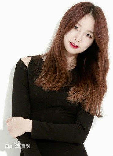 EXID许率智是什么时候出生的？