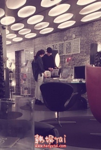 网曝金宇彬和申敏儿甜蜜约会现场照片 分手一说不攻自破 网曝金宇彬和申敏儿甜蜜约会现场照片 分手一说不攻自破