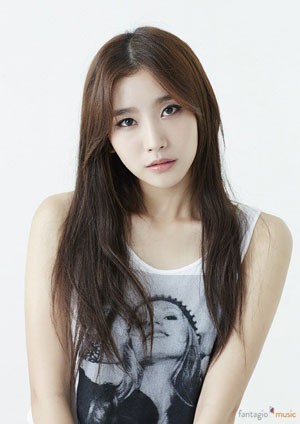 Hello Venus成员李瑜瑛的身高是多高？