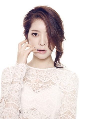 韩国女团Dal★Shabet成员赵雅英在是什么时候出生的？