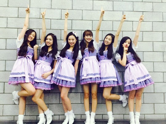 韩国女团April的粉丝叫什么名字？