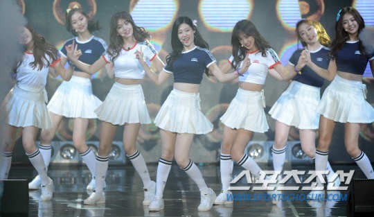 女团I.O.I将担任成始璄个人演唱会的嘉宾歌手 为演唱会增添风彩