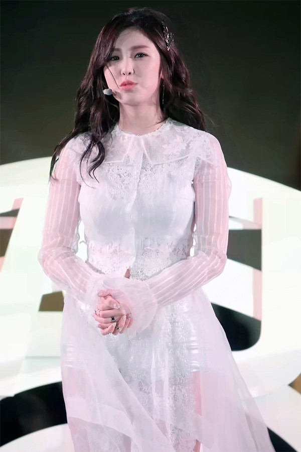 Jun Hyo Seong【2】拍摄日期：160402【18 合集 2.42 GB】全孝盛饭拍秀