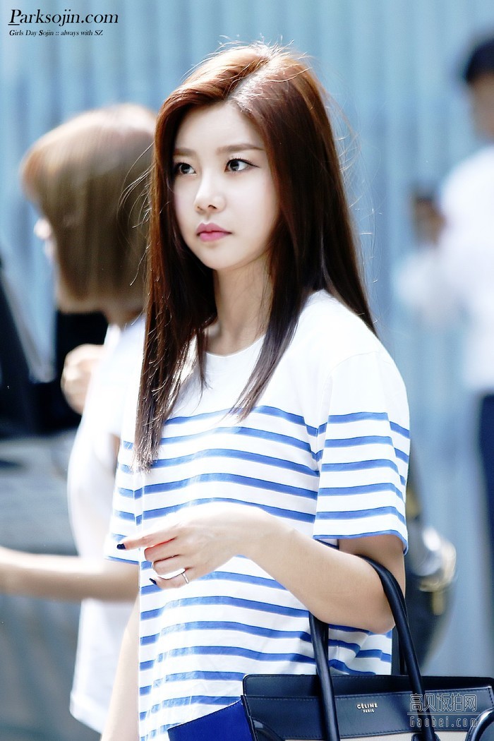 韩国女子组合Girls day成员朴素珍的主要成就有哪些？