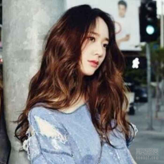 韩国女歌手郑秀晶毕业于哪所学校？