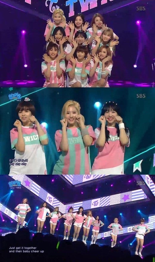 女团TWICE凭借歌曲《CHEER UP》再次获得冠军