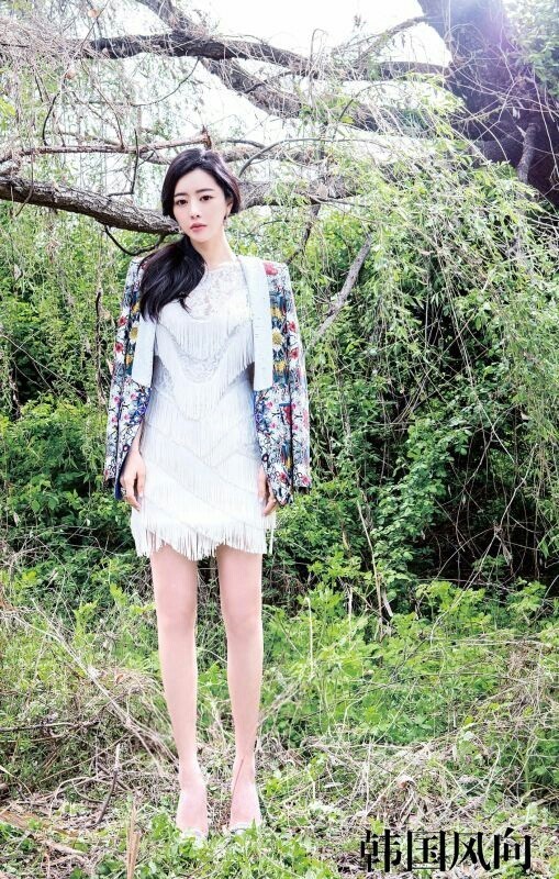 韩国艺人洪秀儿最近主持了什么节目？