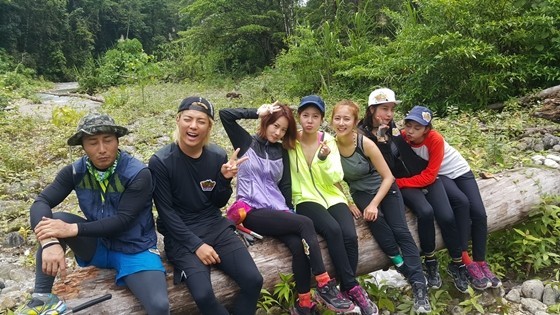 《丛林的法则》收视率创新高 占据排行榜榜首