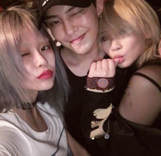 G-Dragon与2NE1成员CL亲密近照公开 致命魅力引发网友热烈好评