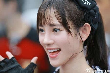 中国内地流行女歌手鞠婧祎的经纪公司是哪个？
