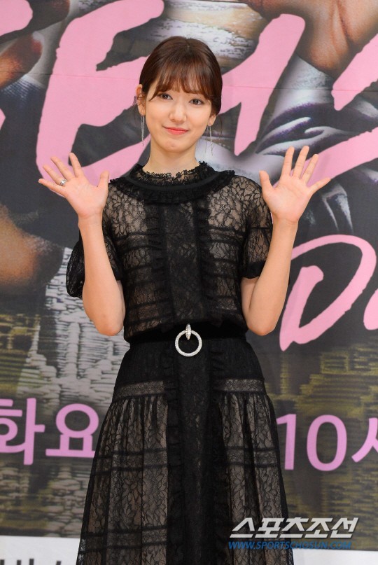 传韩国将翻拍中国电影《全民目击》 朴信惠有望出演