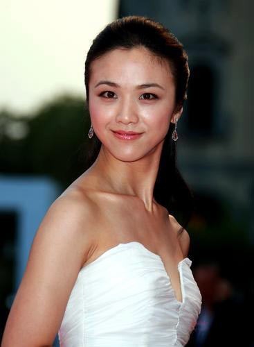 汤唯是因为什么剧而火起来的？