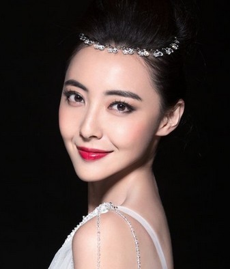 演员米露是什么时候出生的？