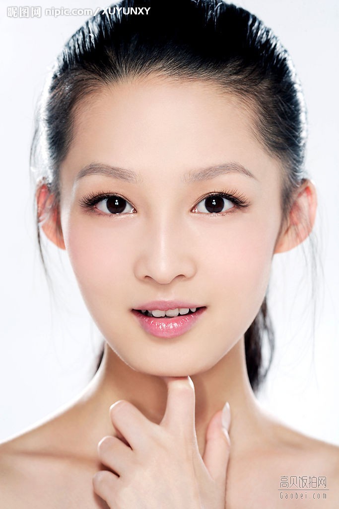 演员李沁的别名叫什么名字？