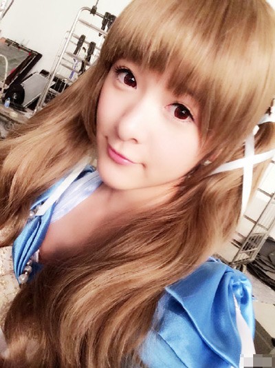 演员徐娇第一次演的电影是什么？