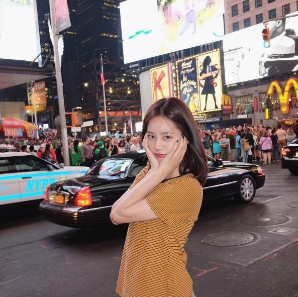 Girl’s Day成员李惠利近况公开 与母亲在纽约享受快乐假期