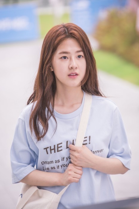 JTBC《青春时代》中朴慧秀饰演小心眼刘恩在