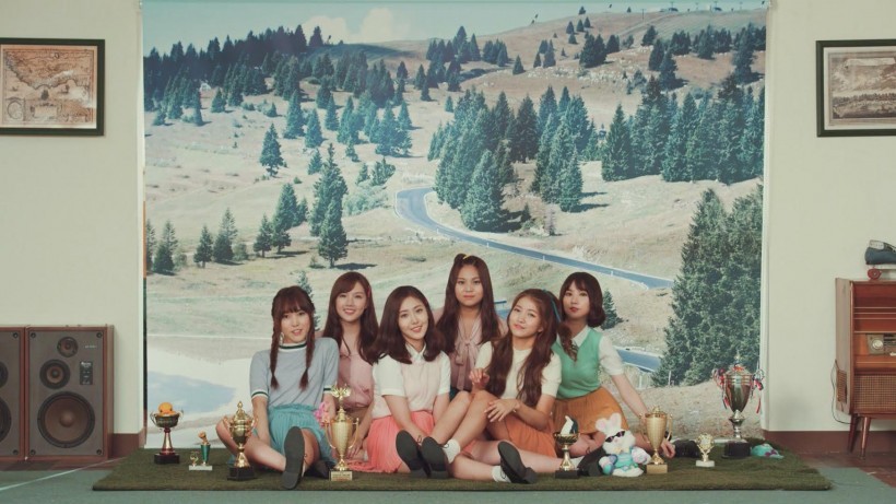 女团GFRIEND昨日公开了回归预告片