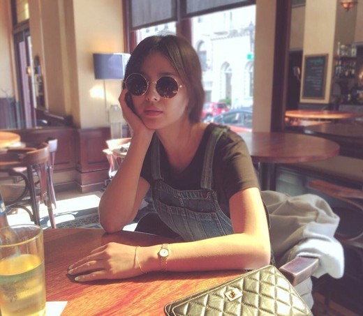 宋慧乔通过instagram公开了一张照片