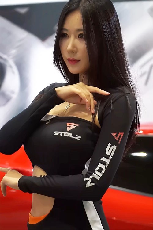 2016 韩国首尔车展高清美女车模饭拍秀-89【62.8 MB】
