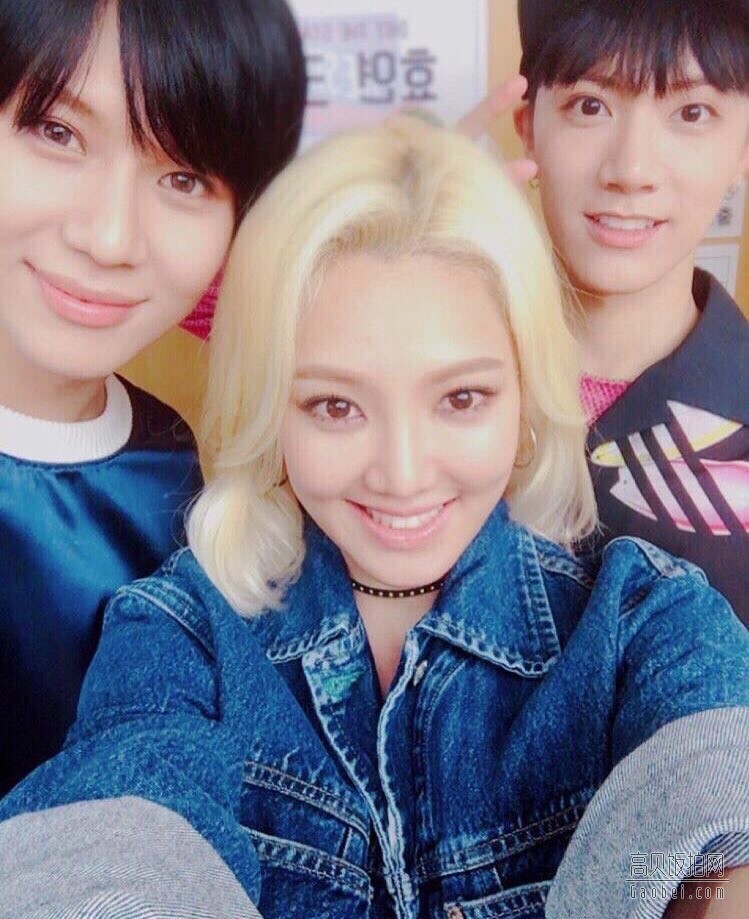 孝渊於昨日在Instagram公开与SHINee泰民、NCT TEN的合照