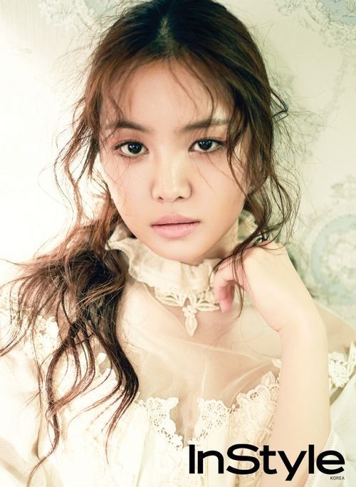 《In Style》公开了《灰姑娘与四骑士》中，孙娜恩所拍摄的画报